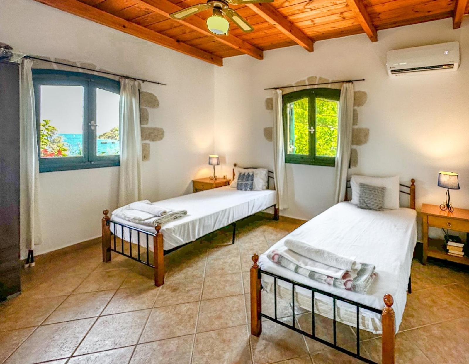 Villa Muses Kalami à Sinoikismos Plakalona Extérieur photo